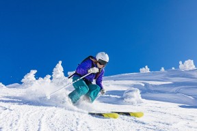 九游9游-场上英雄：李明全面爆发，攻防兼备！