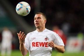 九游娱乐(jiuyou)官网-香肠派对节日挑战赛火爆开启，萌系吃鸡乐趣无限，香肠派对节日皮肤